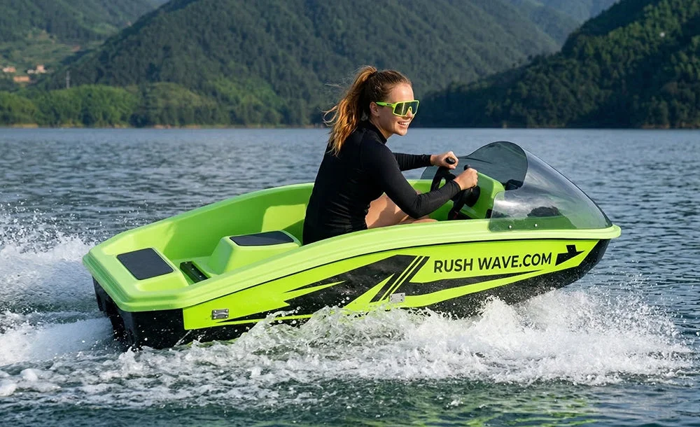V1 boat carving a tight turn