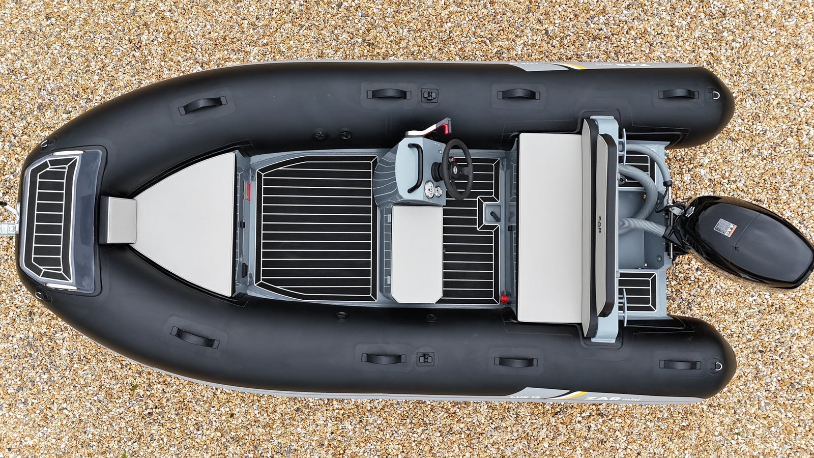 ZAR Mini LUX 13 on the water
