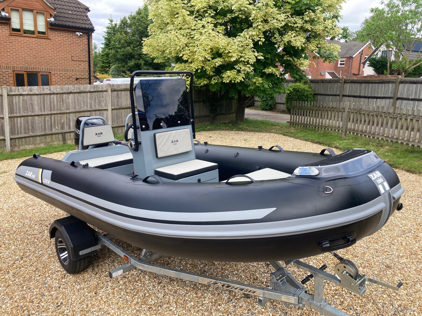 ZAR Mini LUX 14 on trailer